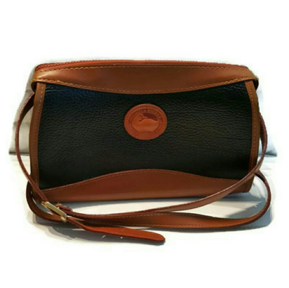 Vintage Dooney and Bourke Crossbody